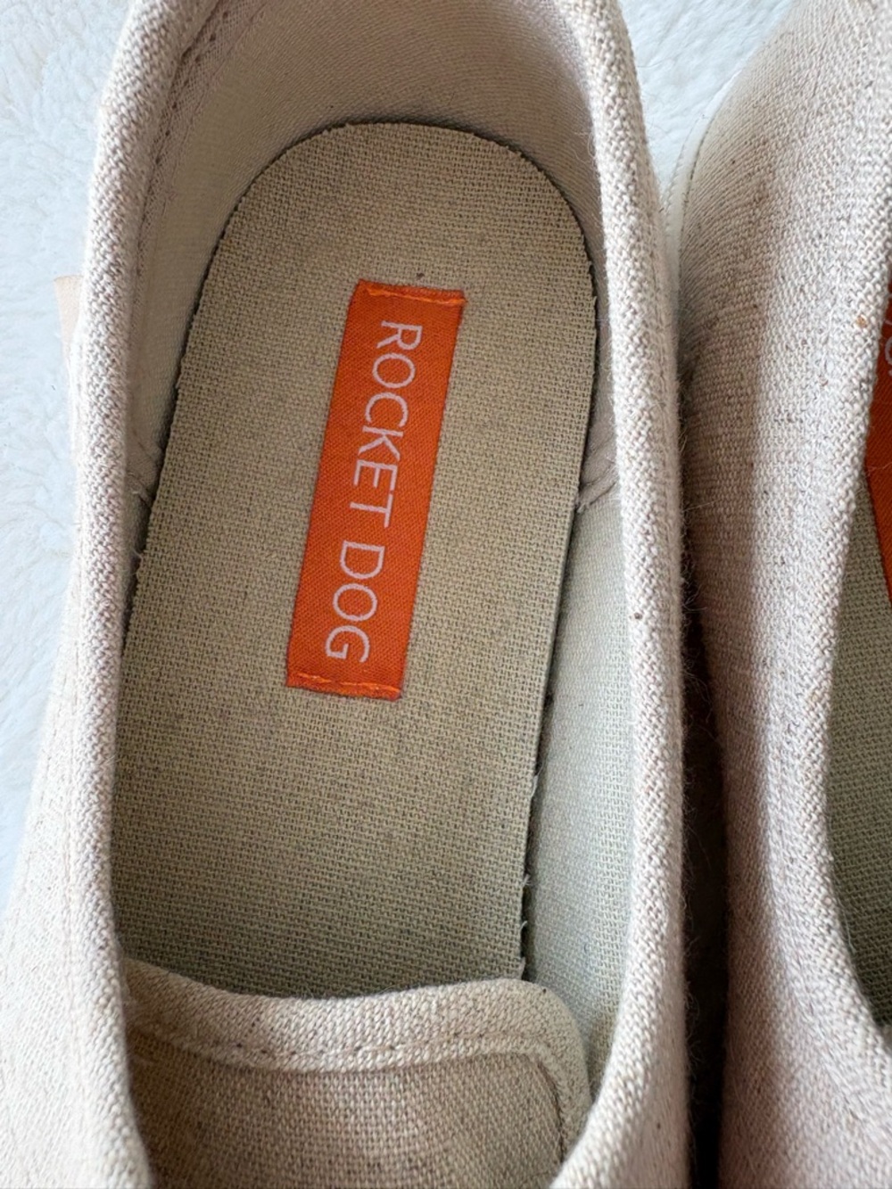 Rocket Dog Neutral Canvas Slip On Sneakers in Beige - Picture 3 of 8